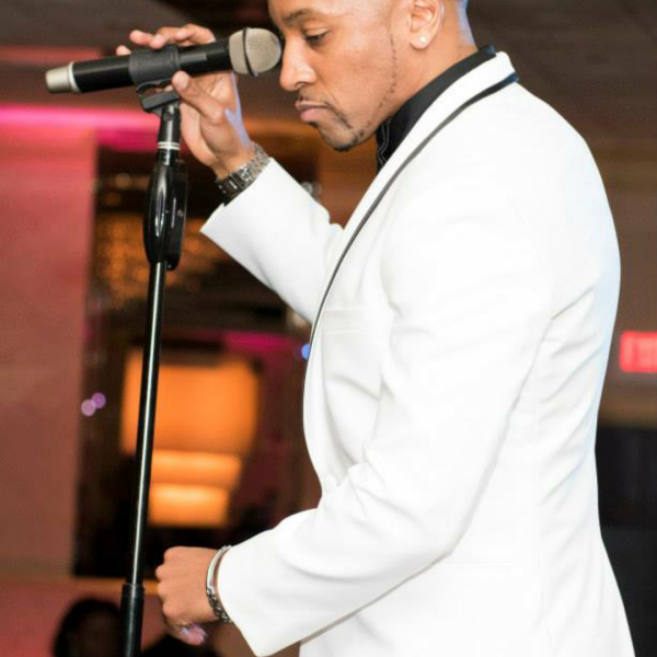 VISUALS – Andre